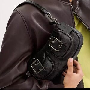 NWT Coach CY658 Ashton Baguette Bag In Signature Canvas